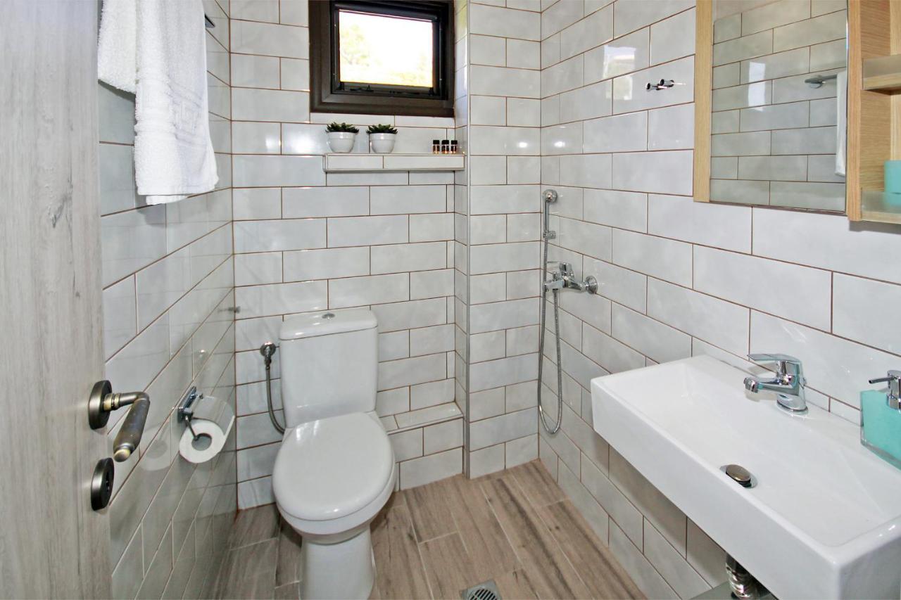 Acrothea Apartments Ormos Panagias Ngoại thất bức ảnh
