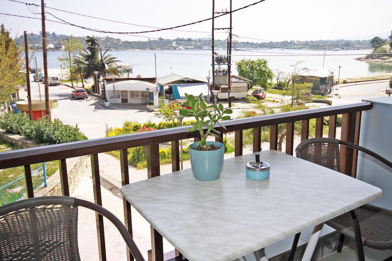 Acrothea Apartments Ormos Panagias Ngoại thất bức ảnh